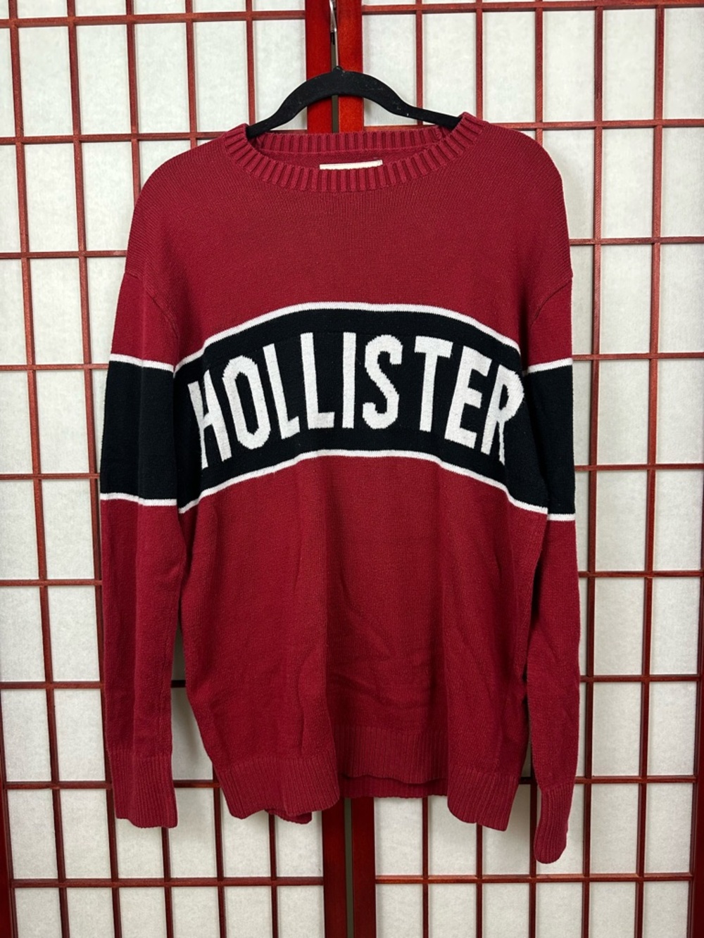 Y2K Hollister Red and Black Logo Crewneck Pullover Knit Sweater